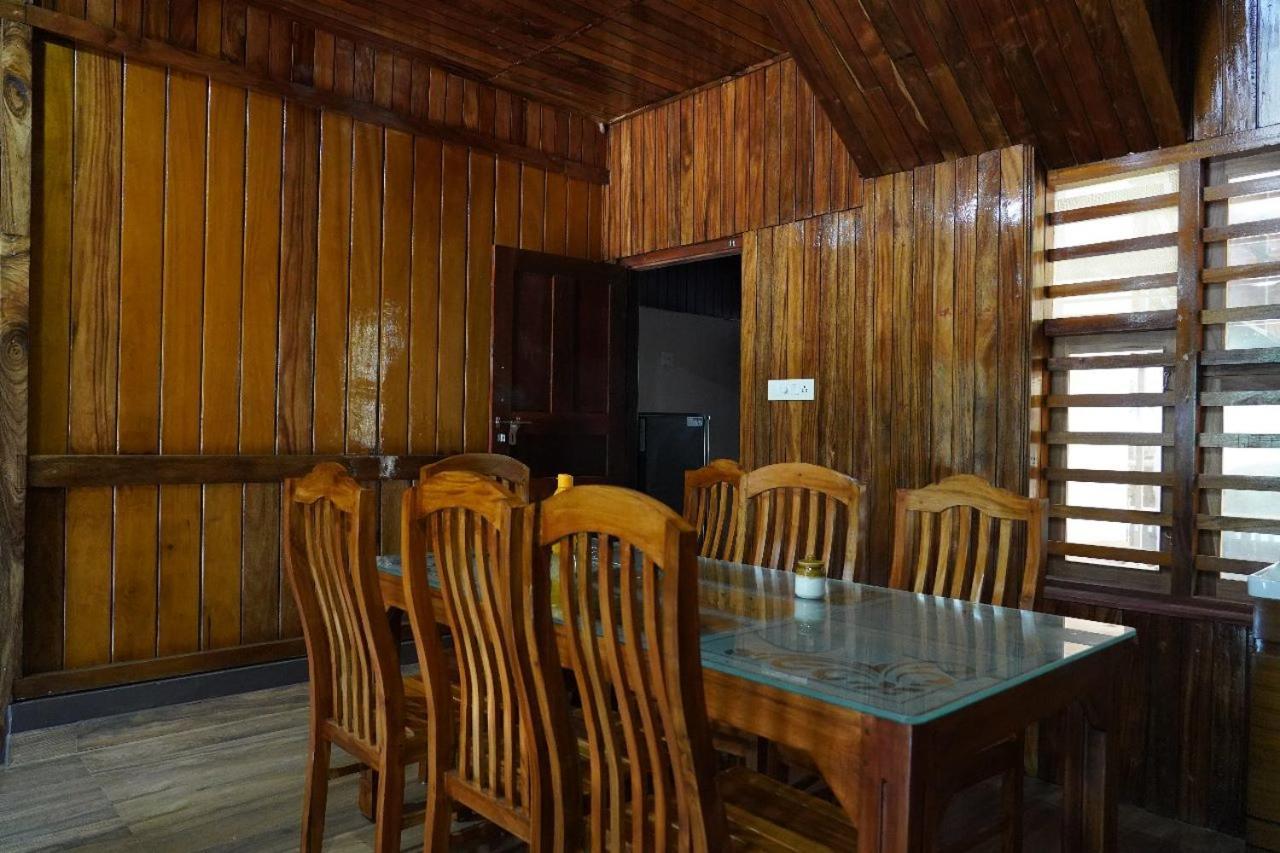 Appartamento Jackroot Heritage Athirappilly Kallana Esterno foto