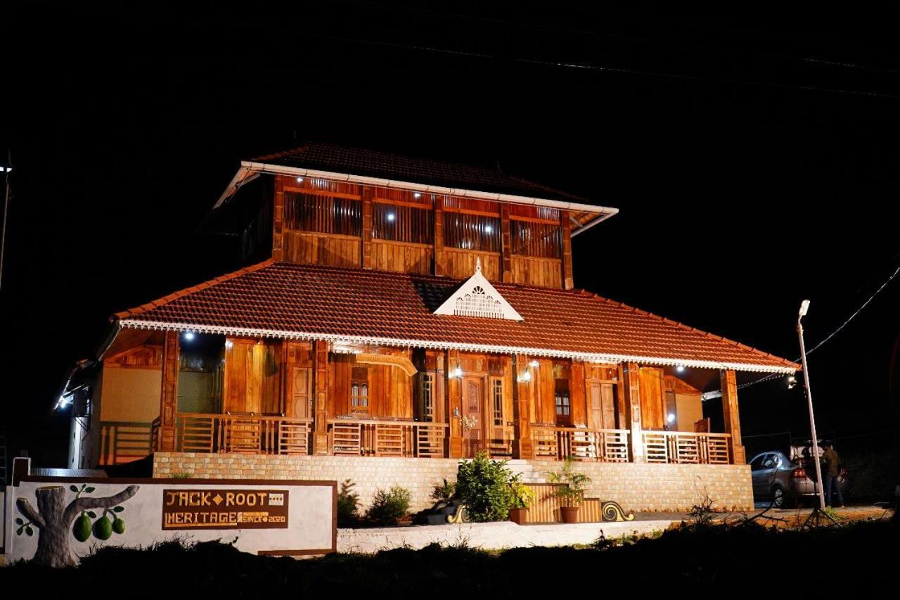 Appartamento Jackroot Heritage Athirappilly Kallana Esterno foto